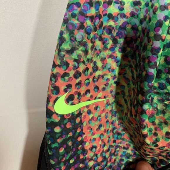 Nike Pro HyperCool Multi-Colour Dotted Mesh Cropped Leggings - Picture 6 of 7